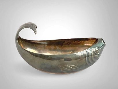 GALLIA.
Saucière en métal argenté en forme...
