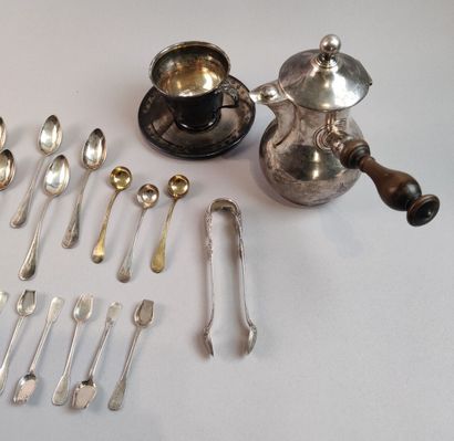 Partie de ménagère en argent et argent fourré...