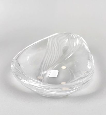 LALIQUE France.
Vide-poches en cristal moulé...