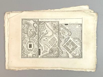 Réunion de vingt-deux gravures : 
Plans de...