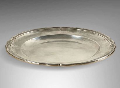 PUIFORCAT.
Plat circulaire en argent, modèle...