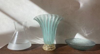 Lot de trois coupes en verre de Murano.