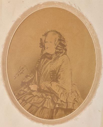 NADAR.
Portrait de Madame Enlart. 
Tirage...