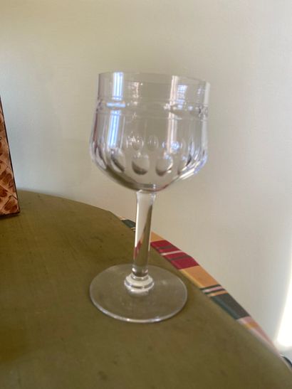 Partie de service de verres.
(Usures et petits...