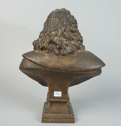 École du XIXe siècle.
Buste de Murillo.
Bronze.
(Oxydations.)
Haut....