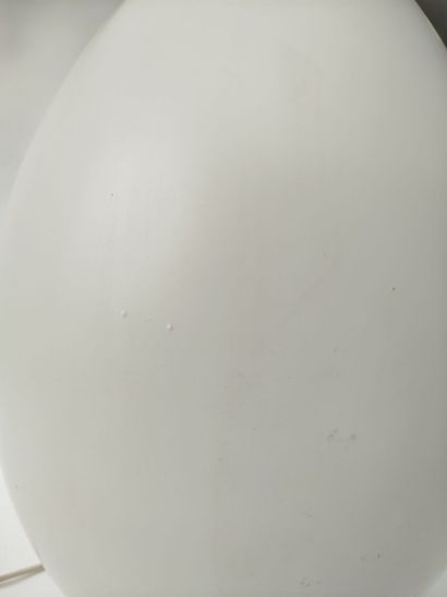 Dans le goût de Ben SWILDENS (né en 1938).
Lampe...