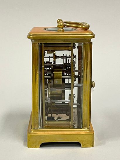 Pendulette d'officier en laiton.
Haut. :...