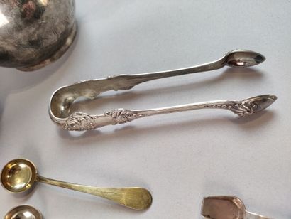 Partie de ménagère en argent et argent fourré...