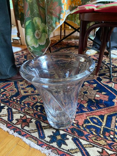 DAUM, CROIX DE LORRAINE. France.
Vase en...