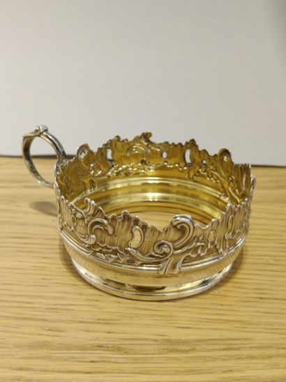 Monture de tasse à thé et sa sous-tasse en...