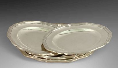 CHRISTOFLE.
Plat circulaire en métal argenté,...