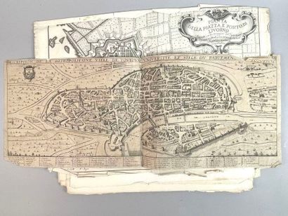 Réunion de vingt-deux gravures : 
Plans de...