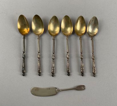 Lot en argent, métal et verre comprenant...
