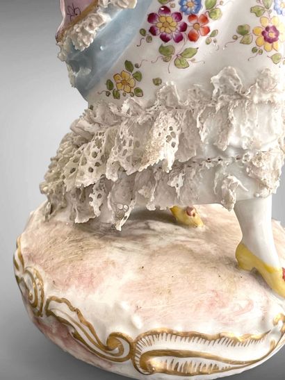 MEISSEN (dans le goût de).
Groupe en porcelaine...