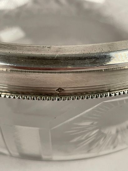 Lot en argent, métal et verre comprenant...