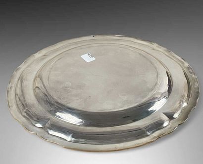 PUIFORCAT.
Plat circulaire en argent, modèle...
