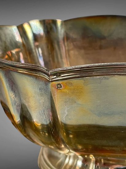 Saucière en argent à plateau adhérent.
Poinçon...
