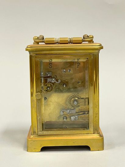 Pendulette d'officier en laiton.
Haut. :...