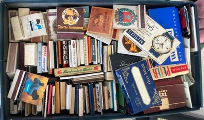 Collection de boîtes d'allumettes.