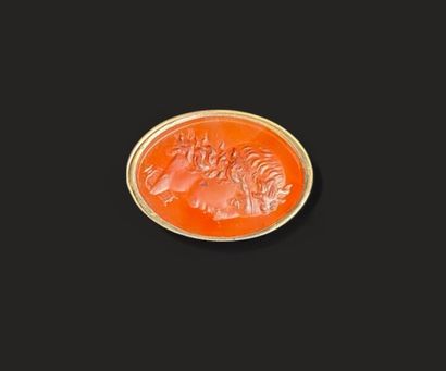 Set in 14k (585 thousandths) yellow gold,...
