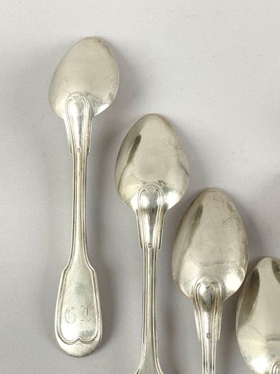 Douze grands couverts en argent (925 millièmes),...