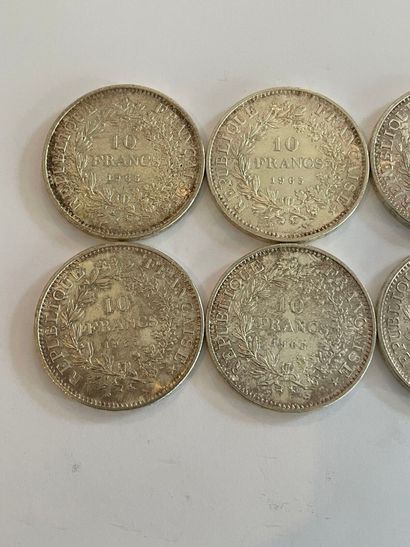 FRANCE 
Eight 10 franc silver coins, 1965.
(Soiling.)
Weight...