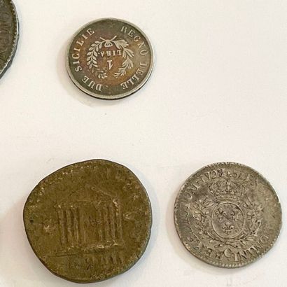 Lot of ten bronze and silver coins including...