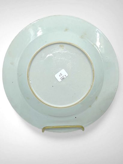 COMPAGNIE DES INDES 
Deux assiettes formant...