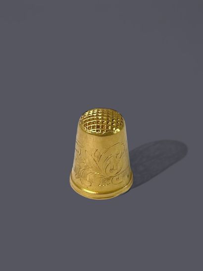 18k (750 thousandths) yellow gold set including...