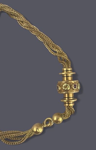 Yellow gold (750 thousandths) chatelaine...