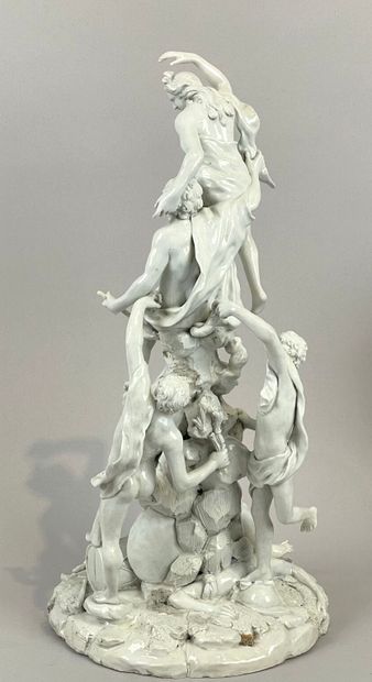 ITALIE, Doccia.
Groupe mythologique en porcelaine,...