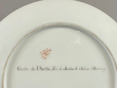 PARIS, Dihl et Guérhard.
Paire d'assiettes...