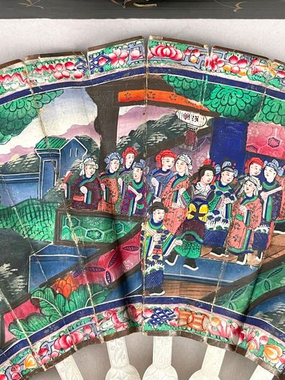 Macao, Hong Kong et Canton, Chine, XIXe siècle.
Éventail...