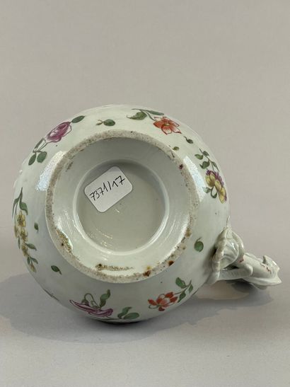 ITALIE, Cozzi. 
Cafetière couverte de forme...
