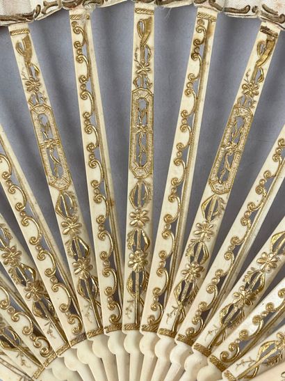 L'oracle, France, circa 1900.
Folded fan,...