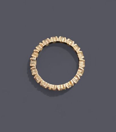 American wedding band in 18k (750 thousandths)...