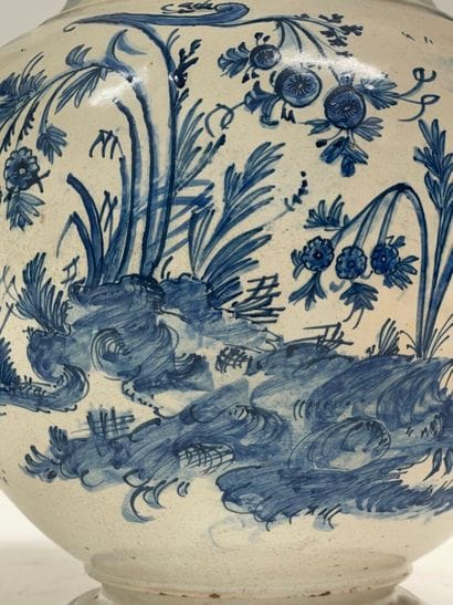 ITALIE, Naples.
Paire de vases de pharmacie...