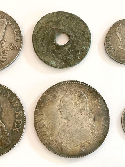 Lot of ten bronze and silver coins including...
