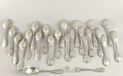 Douze grands couverts en argent (925 millièmes),...