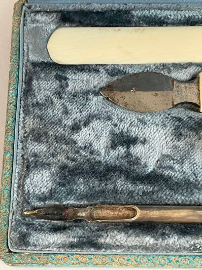 Ivory (Elephantidae spp*), silver (800 thousandths)...