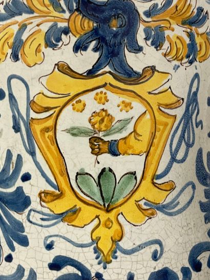 ITALIE, Montelupo.
Deux pots de pharmacie,...