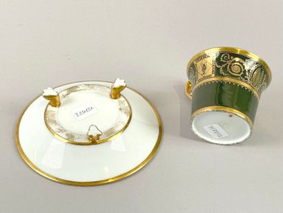 ITALIE, probablement Venise 
Tasse évasée...