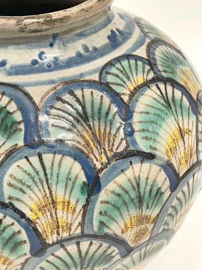 ITALIE, Sicile, Caltagirone.
Vase boule à...