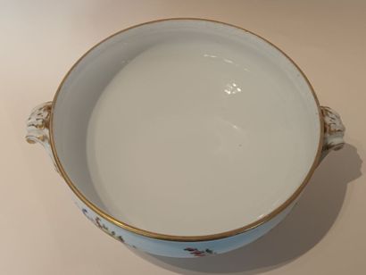 PARIS, MANUFACTURE DE CLIGNANCOURT.
Soupière...