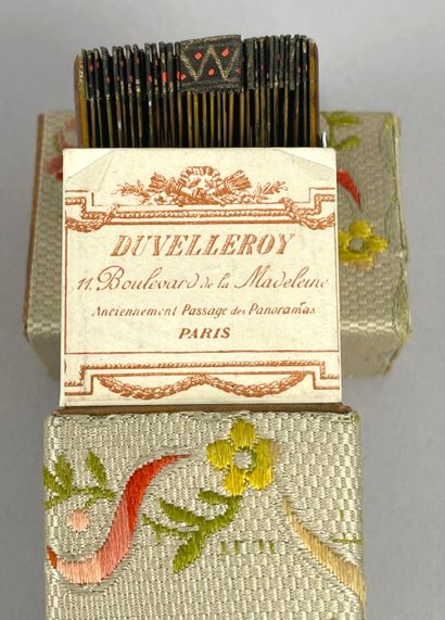La belle échappée, France, circa 1890-1900.
Broken...