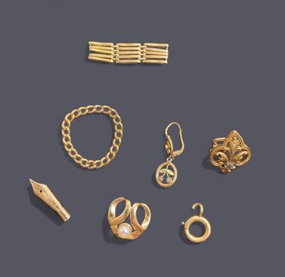 Lot in 18k (750 thousandths) gold comprising...