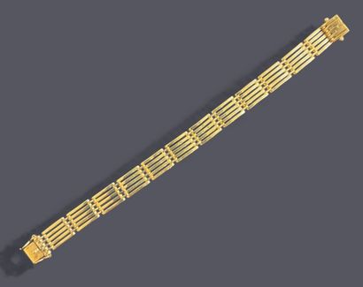 18k (750 thousandths) yellow gold openwork...
