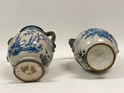 ITALIE, Naples.
Paire de vases de pharmacie...