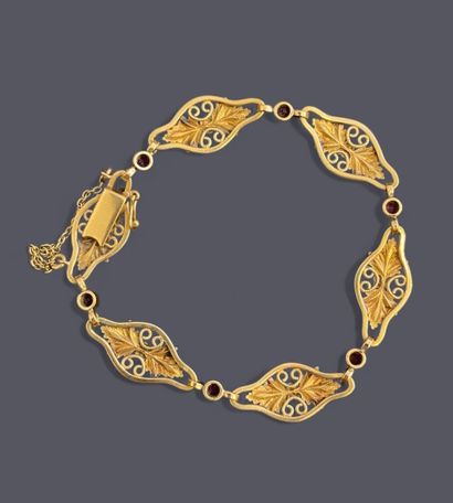 18k (750 thousandths) yellow gold openwork...