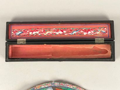 Macao, Hong Kong et Canton, Chine, XIXe siècle.
Éventail...